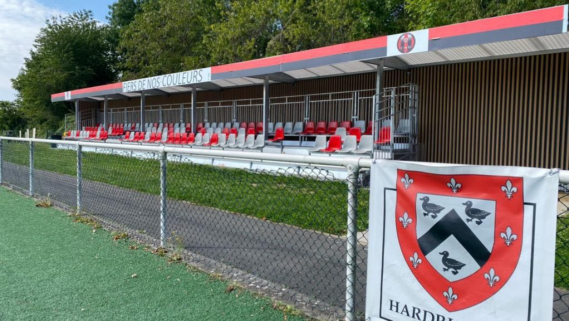 stade_de_foot_hardricourt